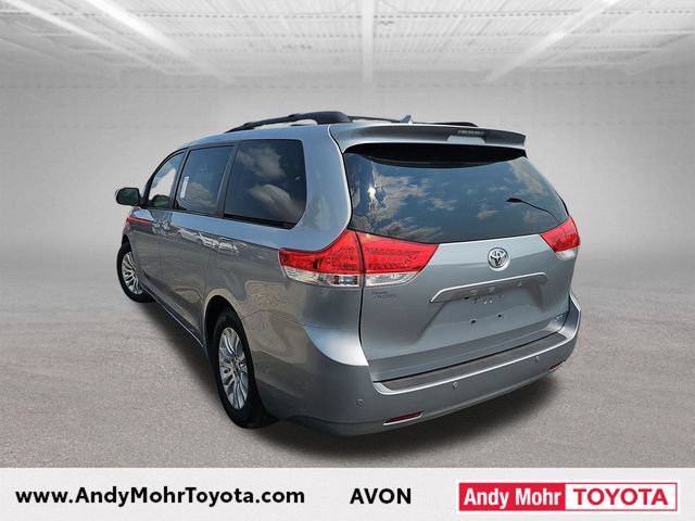Used 2013 Toyota Sienna XLE w/ Premium Pkg FWD image 5