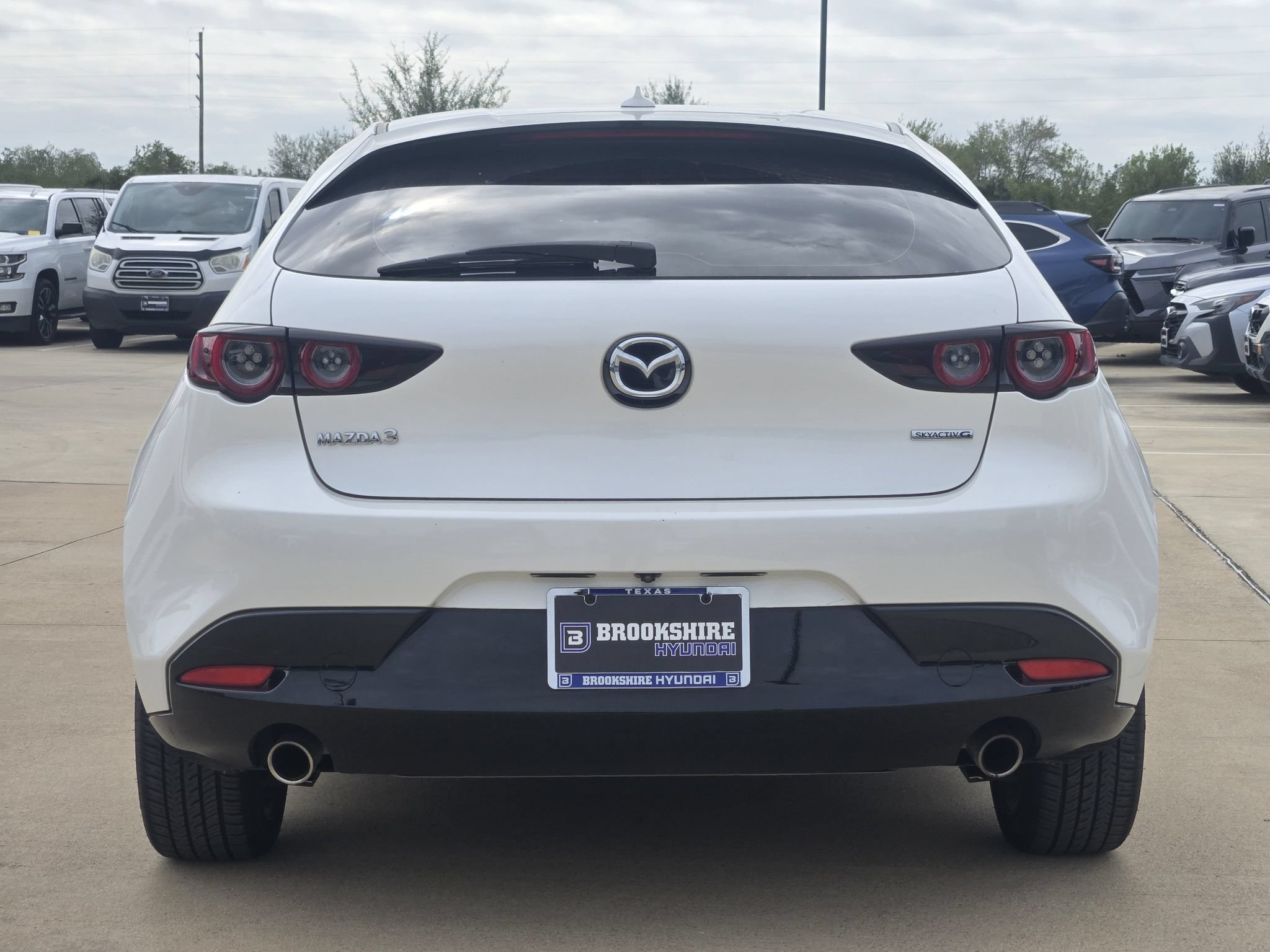 Used 2019 MAZDA MAZDA3 Hatchback w/ Premium Package FWD image 7