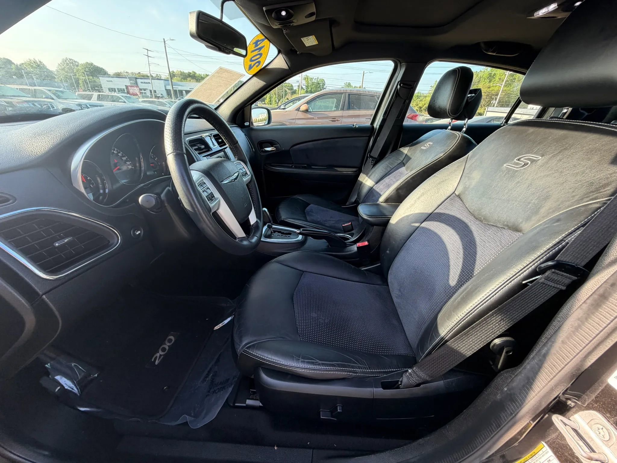 Used 2014 Chrysler 200 Limited w/ Sun/Sound Group image 19