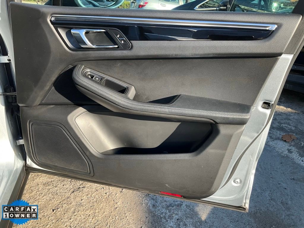 Used 2016 Porsche Macan S AWD/4WD image 60