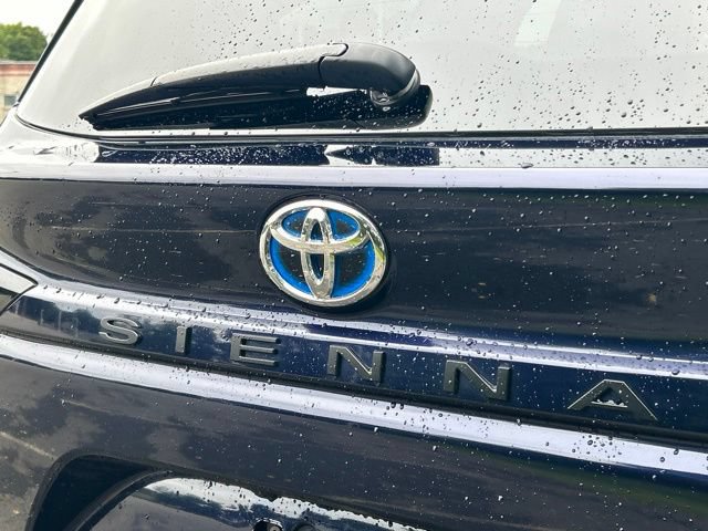 Certified 2023 Toyota Sienna LE FWD image 12