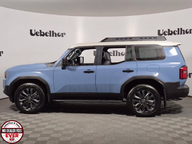 New 2027 Toyota Land Cruiser w/ Premium Package AWD/4WD image 4