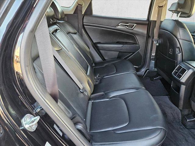 Used 2024 Kia Sportage EX FWD image 15
