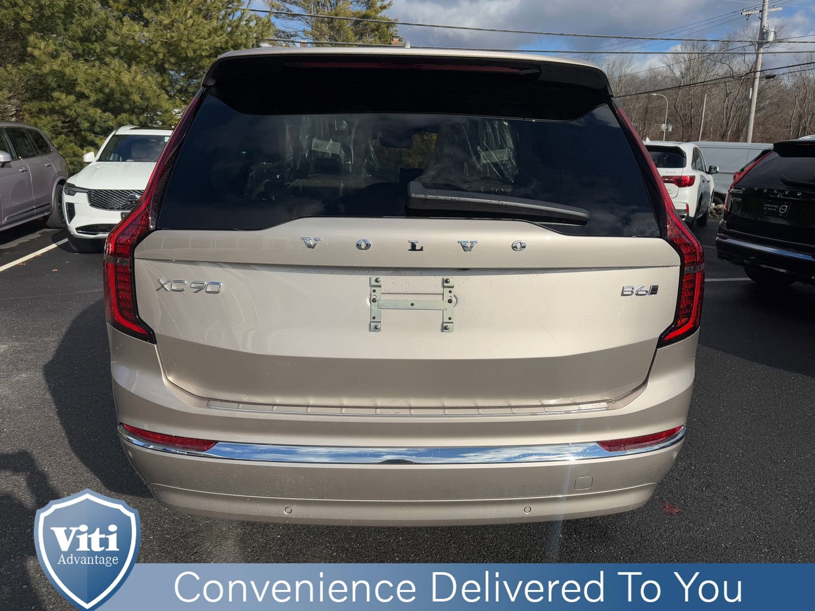 New 2026 Volvo XC90 B6 Plus w/ Protection Package Premier AWD/4WD image 7