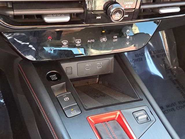 Used 2025 Nissan Kicks SR image 29