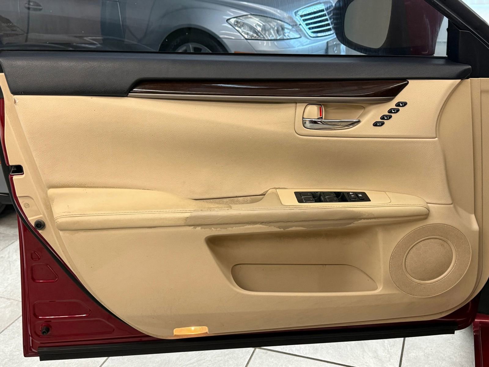 Used 2013 Lexus ES 350 w/ Premium Pkg image 15