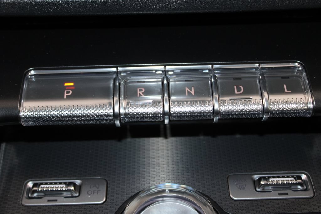 New 2026 Lincoln Nautilus Premier AWD/4WD image 39