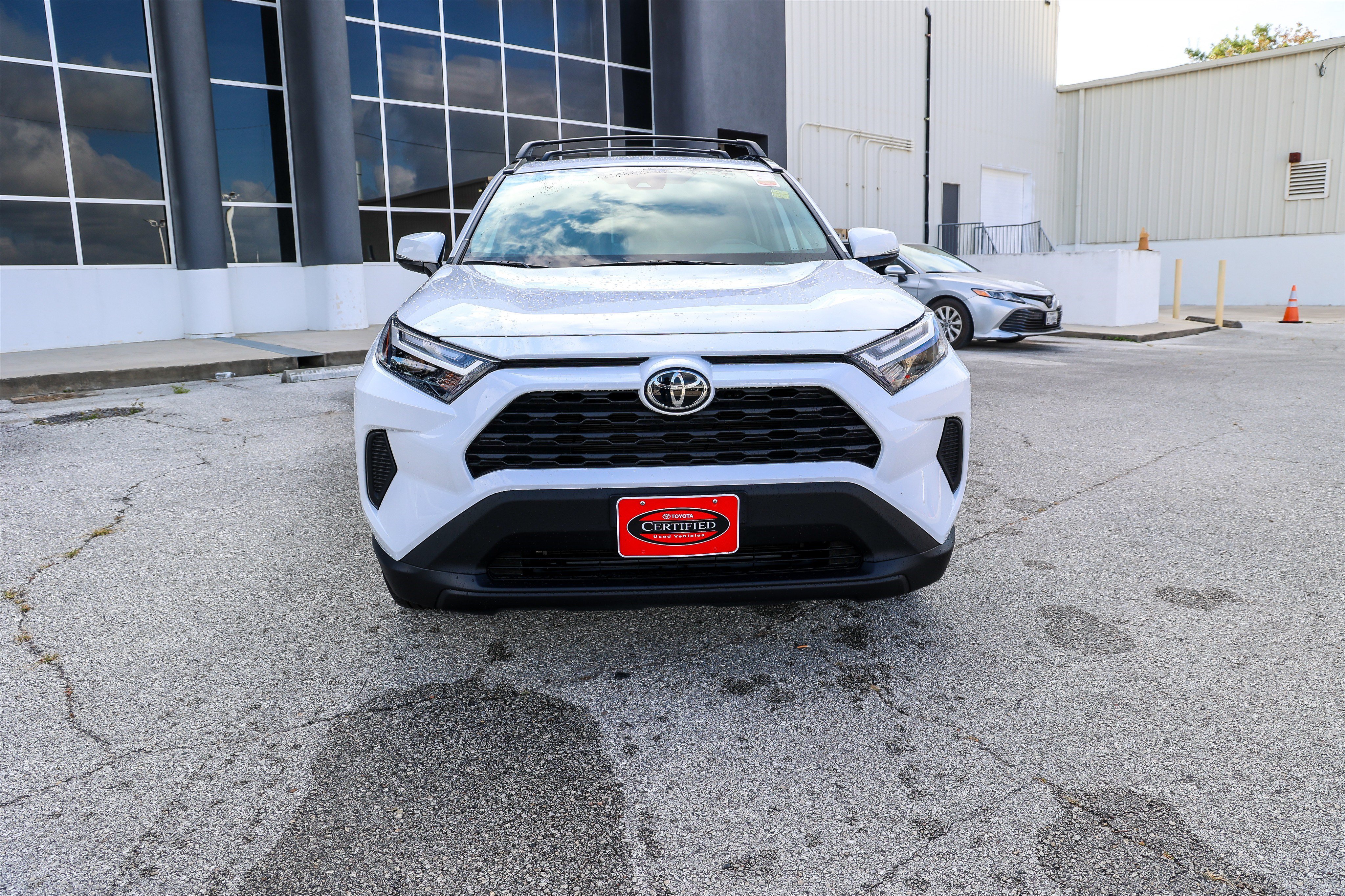 Certified 2025 Toyota RAV4 XLE w/ Convenience Package FWD image 3