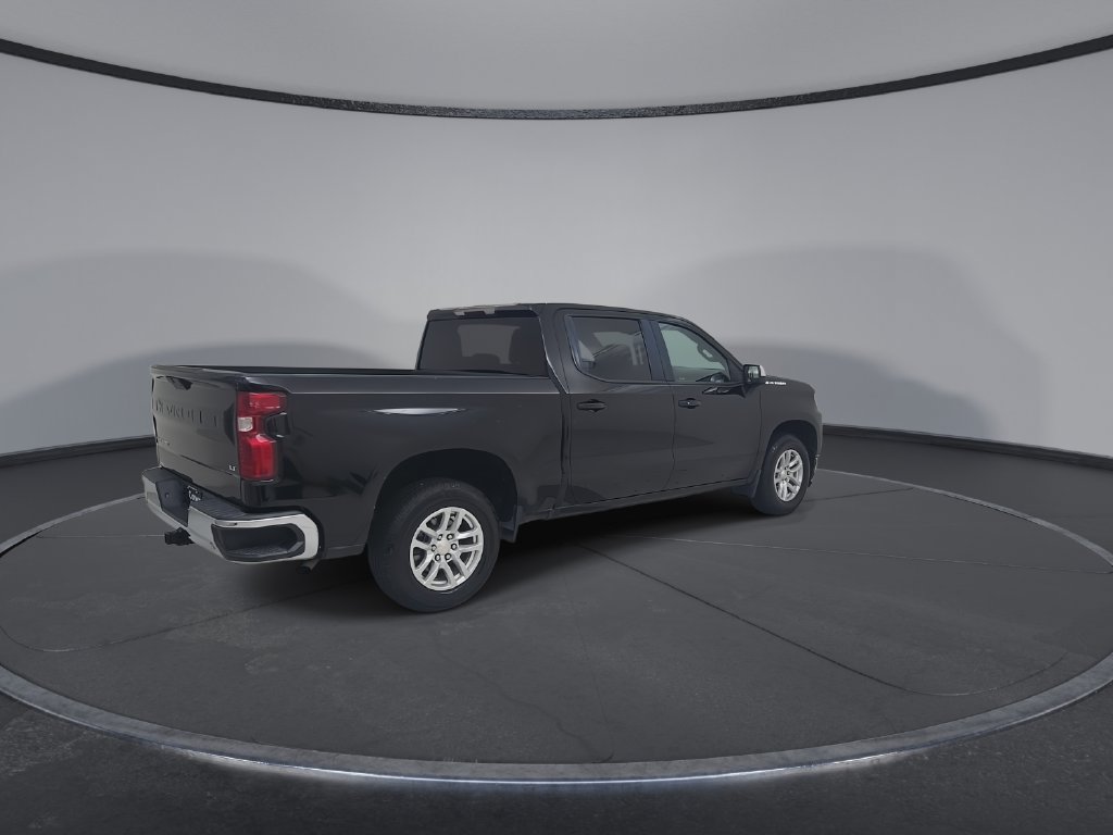 Used 2021 Chevrolet Silverado 1500 LT w/ Bed Protection Package RWD image 16