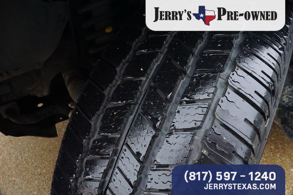 Used 2022 Toyota Sequoia Platinum RWD image 8