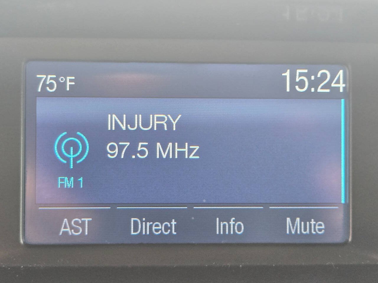 Used 2014 Ford Focus SE w/ SE Winter Package FWD image 18
