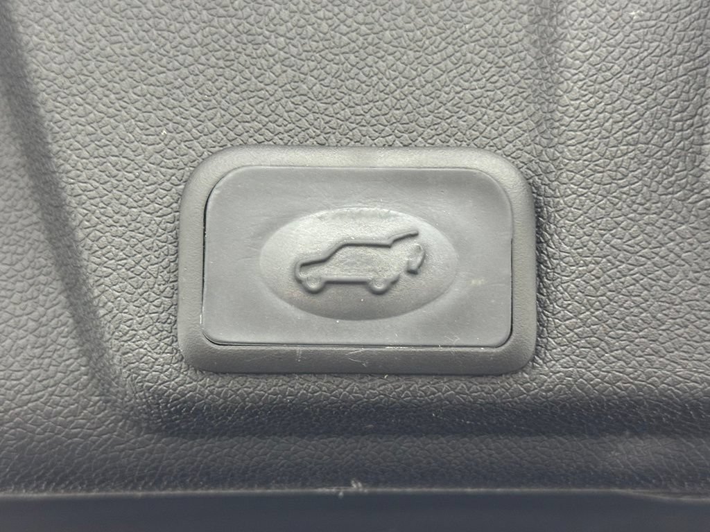 Used 2015 Chevrolet Traverse LT FWD image 10