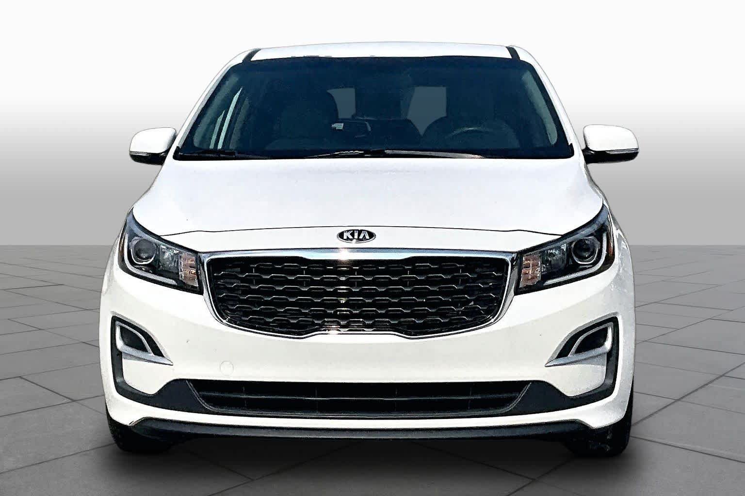 Used 2021 Kia Sedona LX FWD image 4
