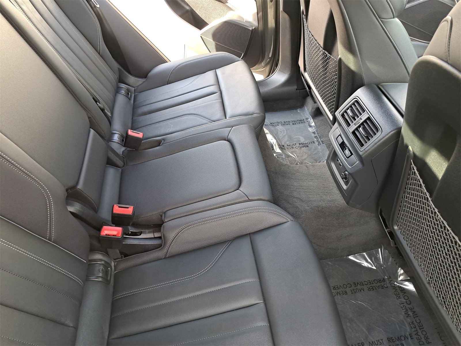 Used 2023 Audi Q5 e Premium w/ Convenience Package image 11