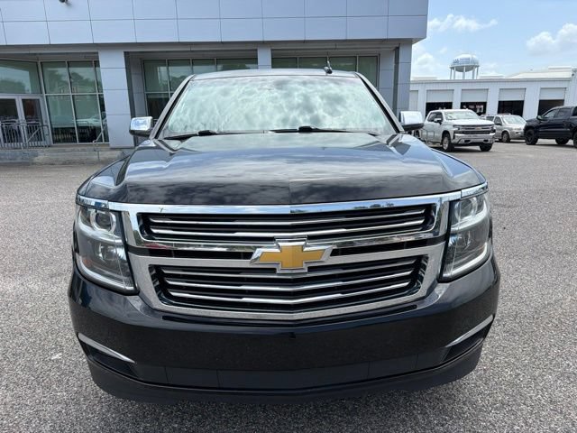 Used 2018 Chevrolet Suburban Premier RWD image 2