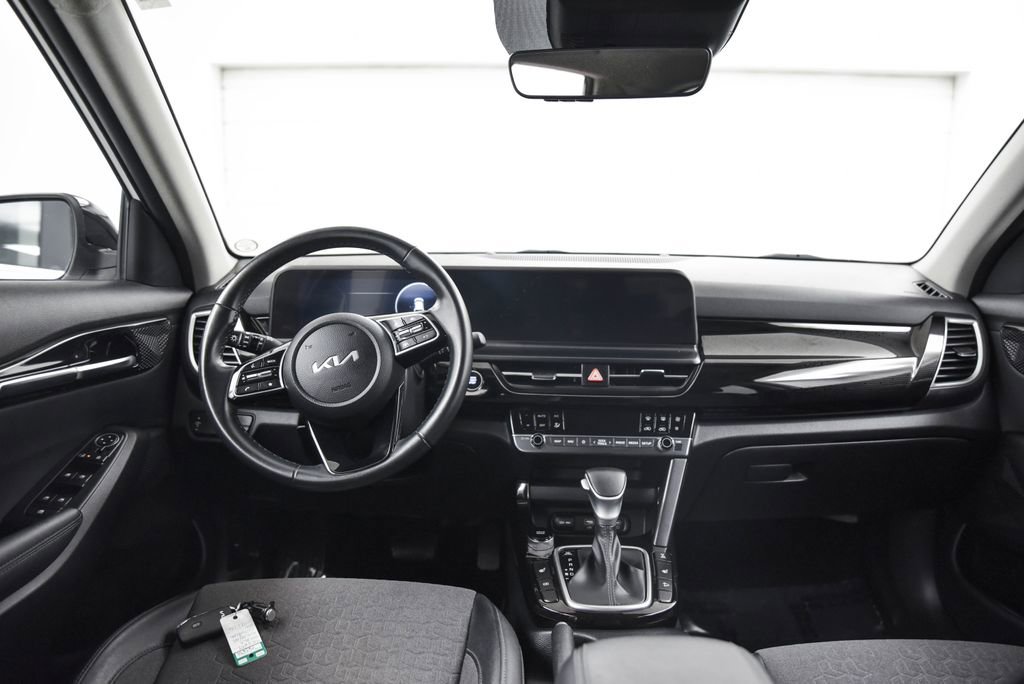 Used 2024 Kia Seltos X-Line image 26