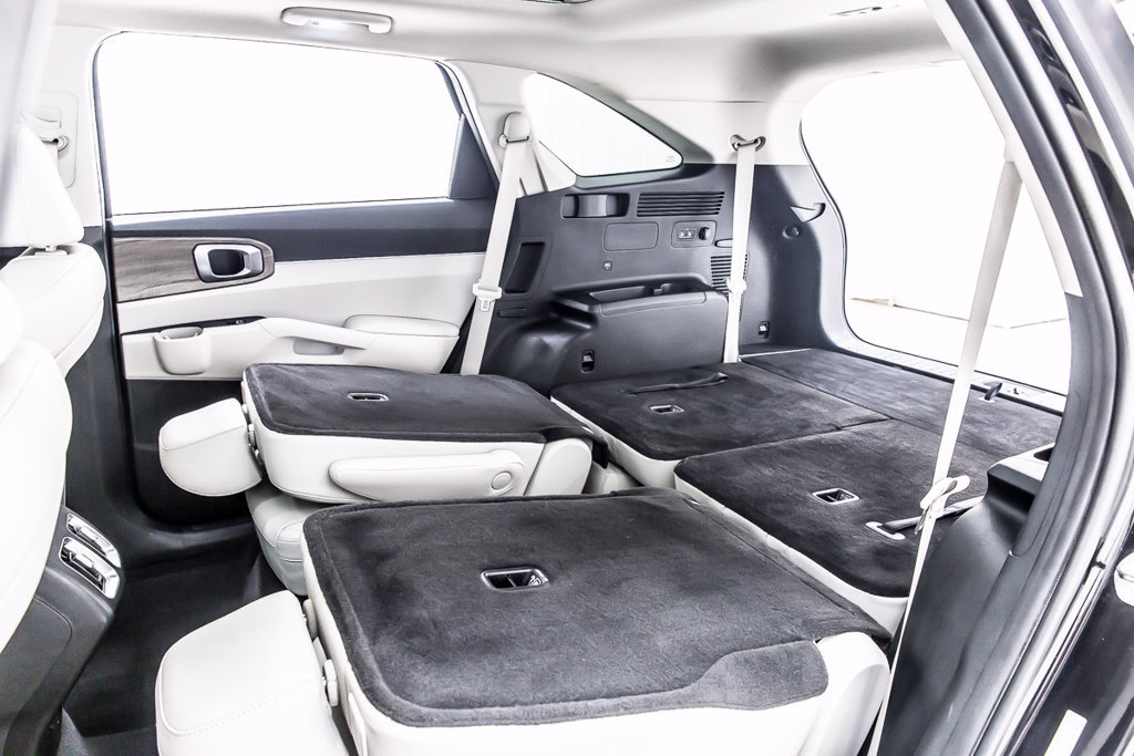 Used 2023 Kia Sorento EX w/ Panoramic Sunroof Package FWD image 37