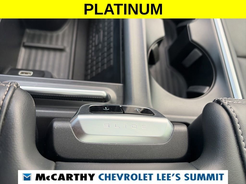 Used 2025 Ford Expedition Platinum AWD/4WD image 13