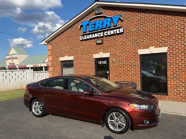 Used 2016 Ford Fusion Titanium FWD image 1