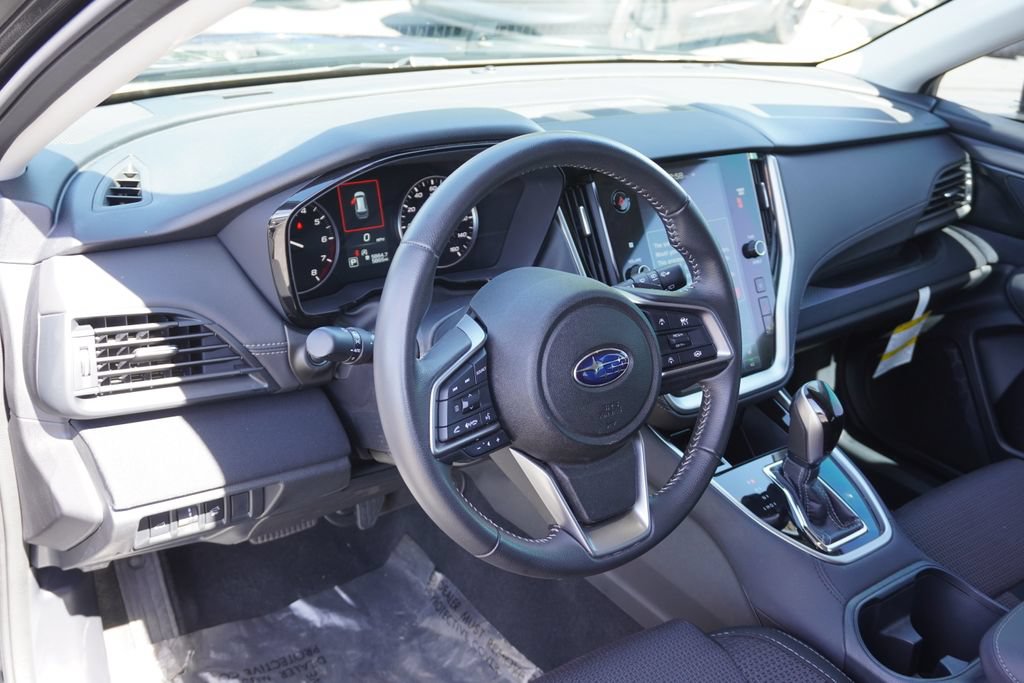 Used 2025 Subaru Outback Premium w/ Popular Package #1A AWD/4WD image 25