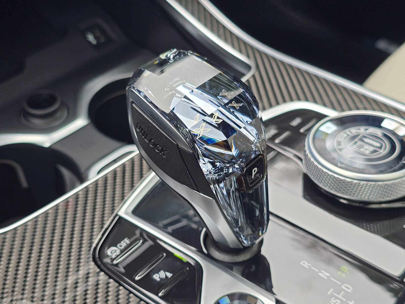 New 2026 BMW ALPINA XB7 image 38