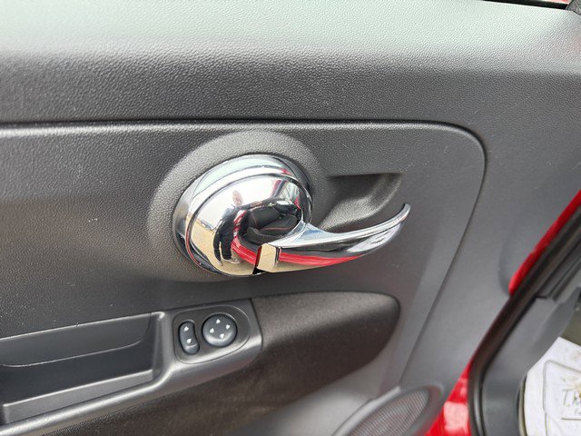 Used 2017 FIAT 500 Pop image 12