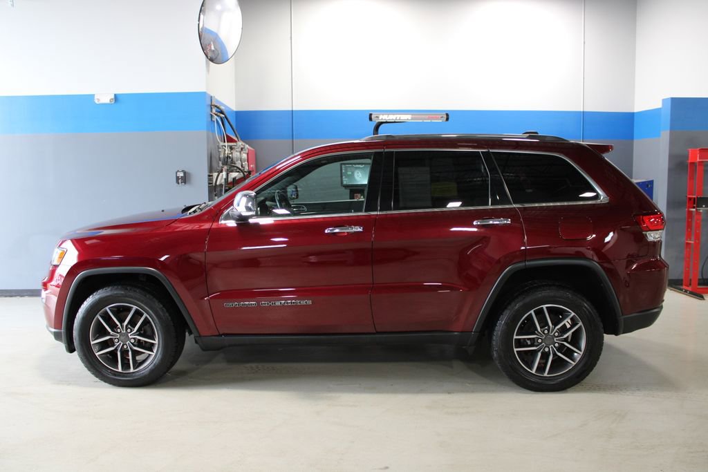 Used 2020 Jeep Grand Cherokee Limited AWD/4WD image 17