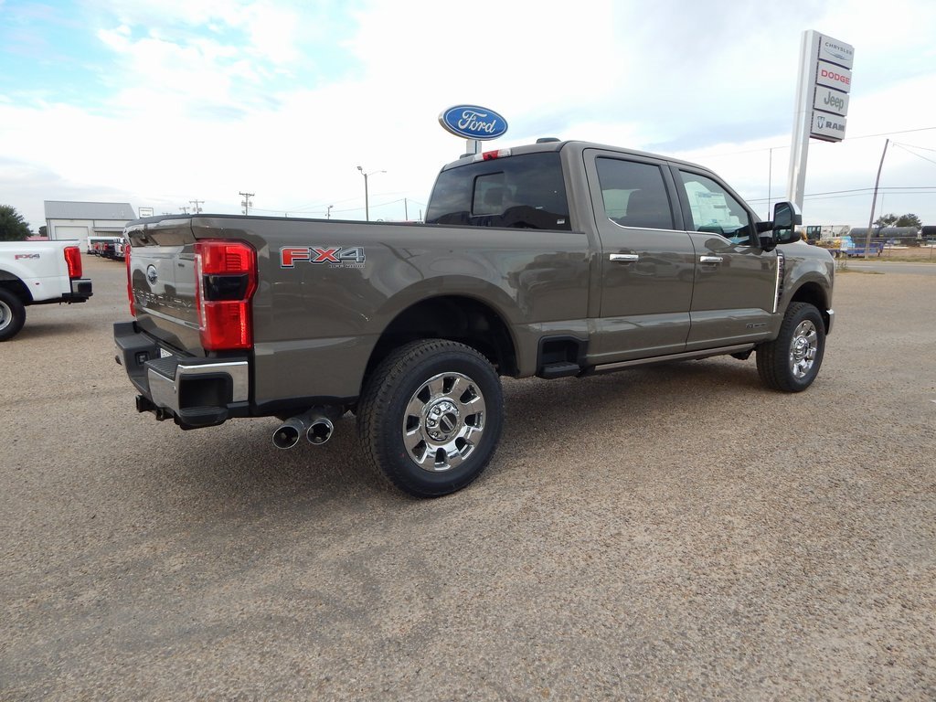 New 2026 Ford F250 4x4 Crew Cab Super Duty image 3