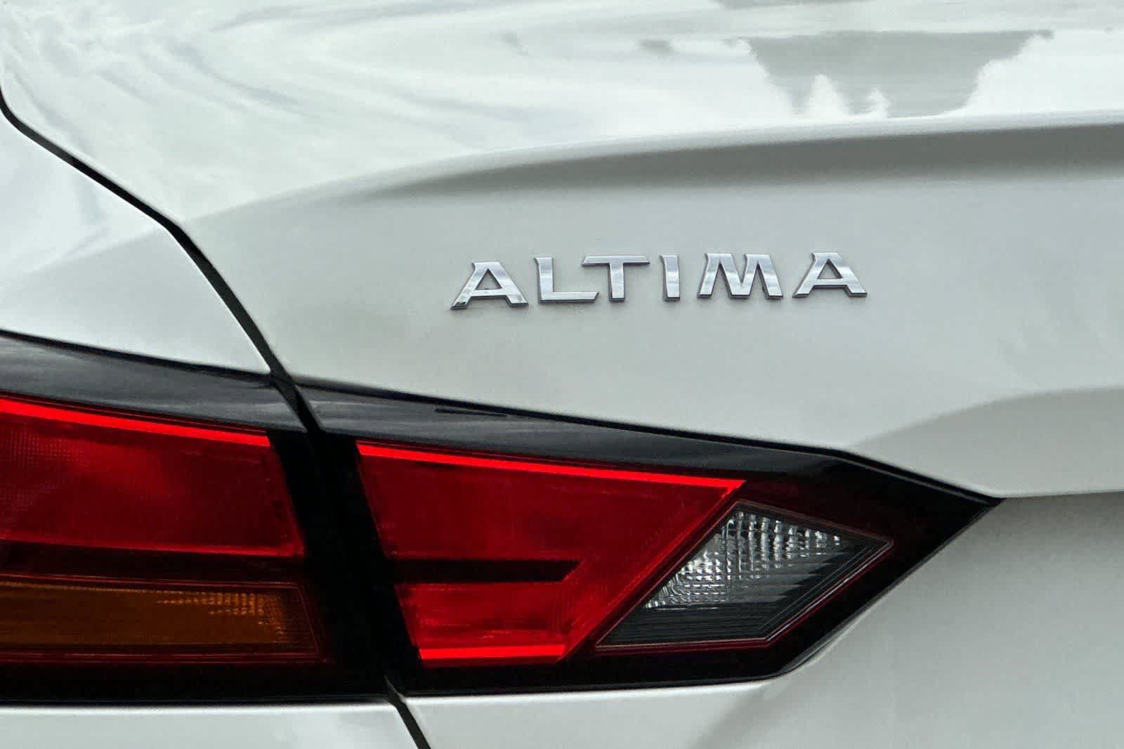 Used 2021 Nissan Altima 2.5 SR FWD image 33