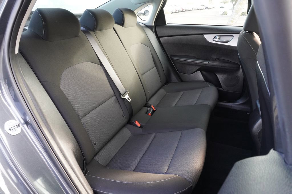 Used 2024 Kia Forte LXS image 9