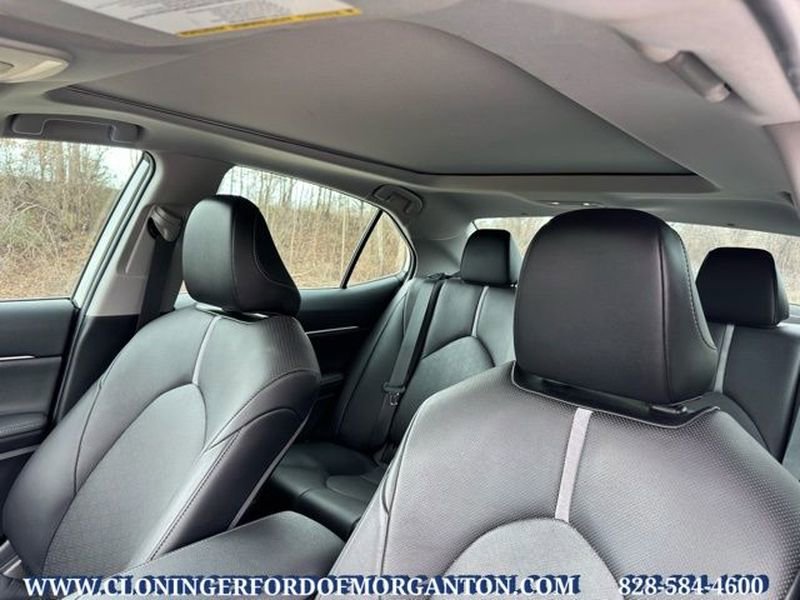 Used 2021 Toyota Camry XSE w/ Navigation Package image 28