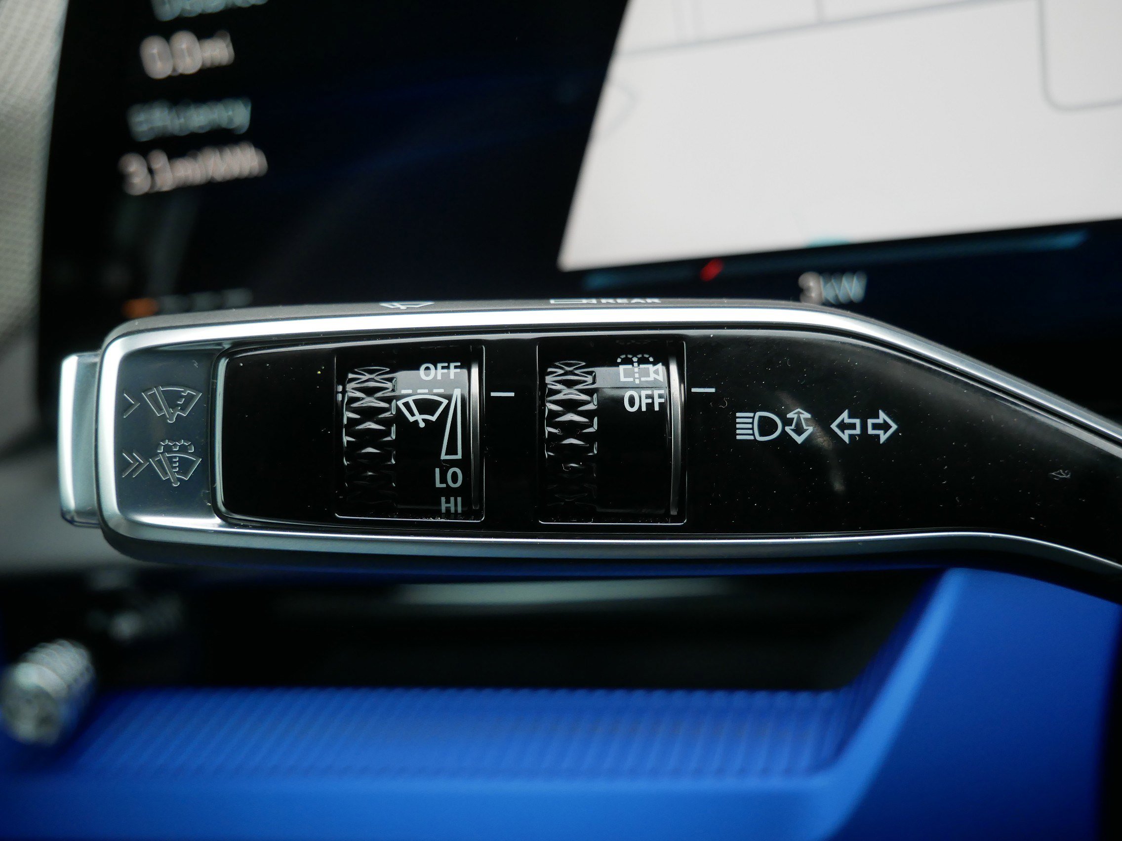 New 2026 Cadillac Optiq Sport 2 w/ LPO, Floor Liner Package AWD/4WD image 26