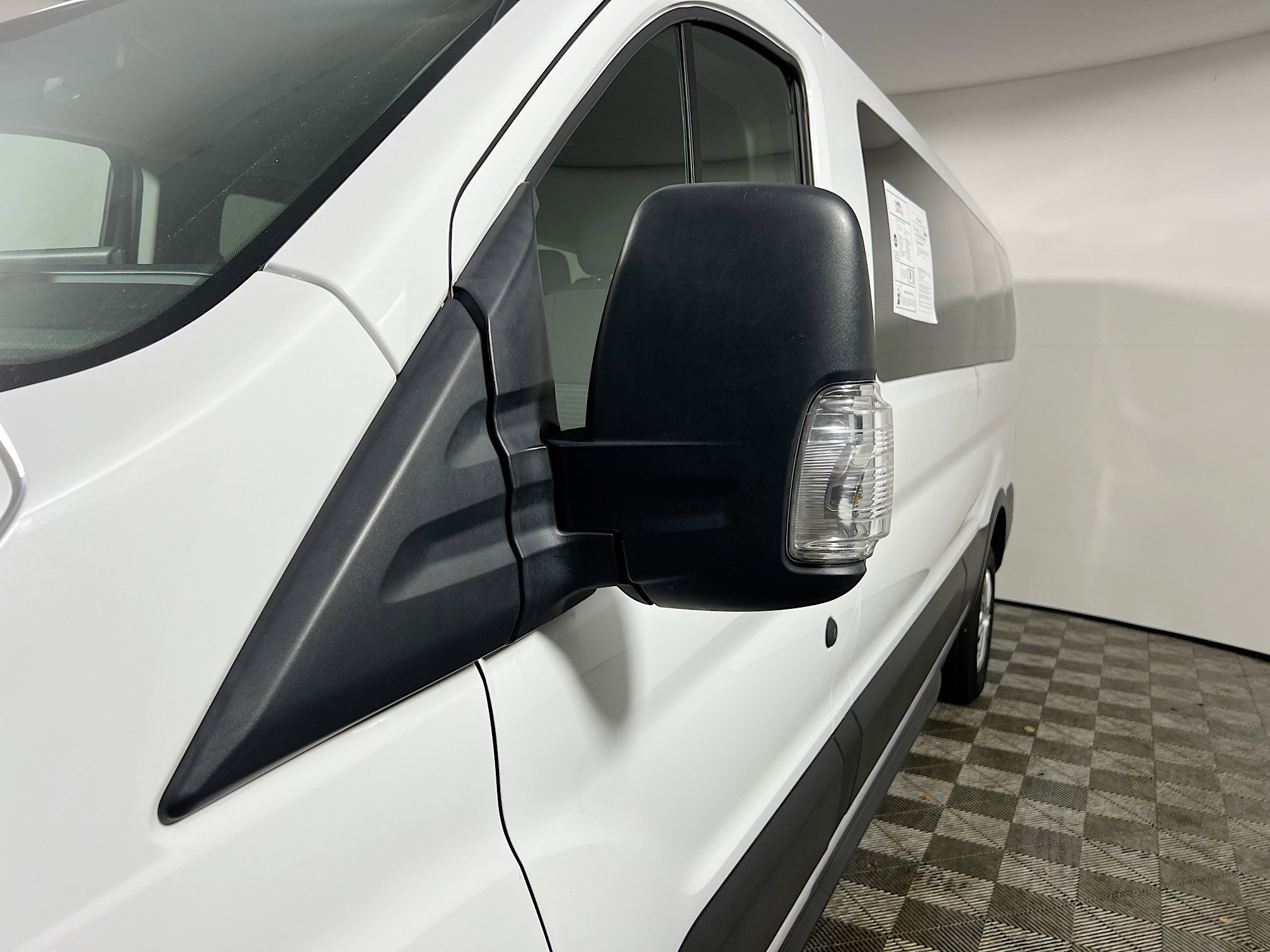 Used 2023 Ford Transit 350 XLT image 13