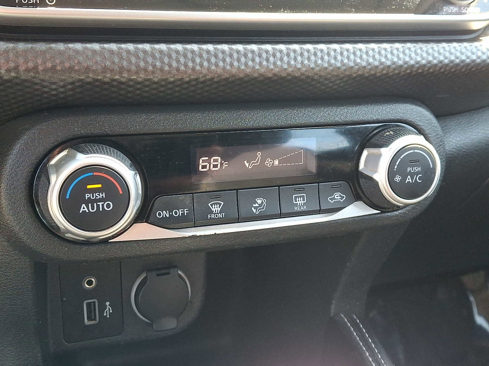 Used 2020 Nissan Kicks SV image 12