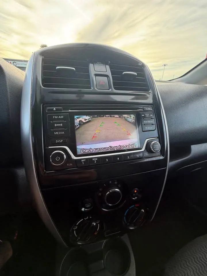 Used 2017 Nissan Versa Note SV FWD image 8