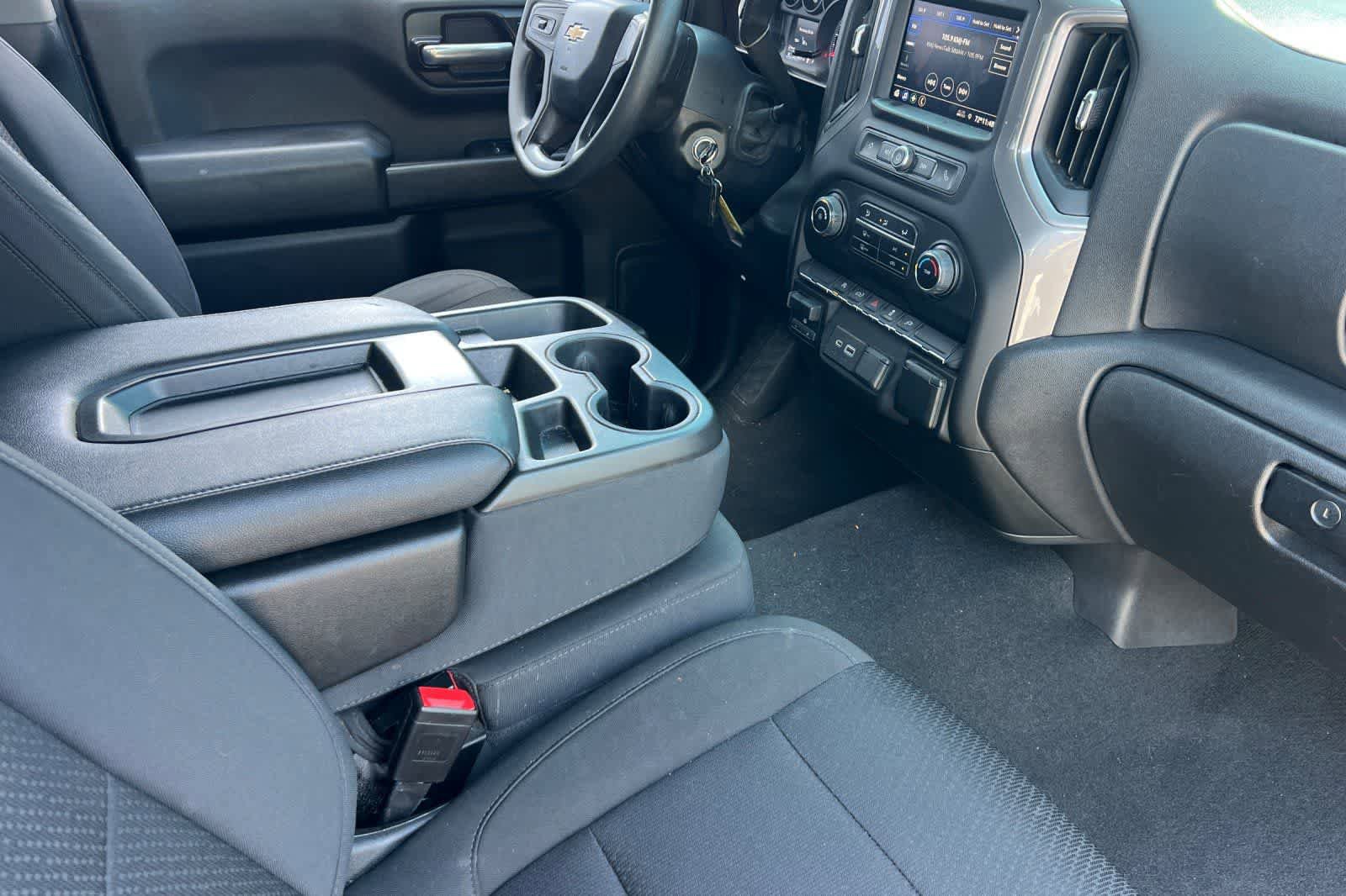 Used 2021 Chevrolet Silverado 1500 Custom AWD/4WD image 17