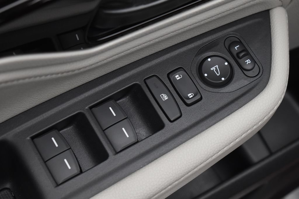 Used 2025 Honda Odyssey Touring image 12