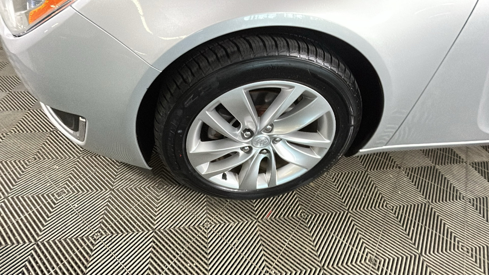 Used 2015 Buick Regal Premium w/ Experience Buick Package FWD image 10