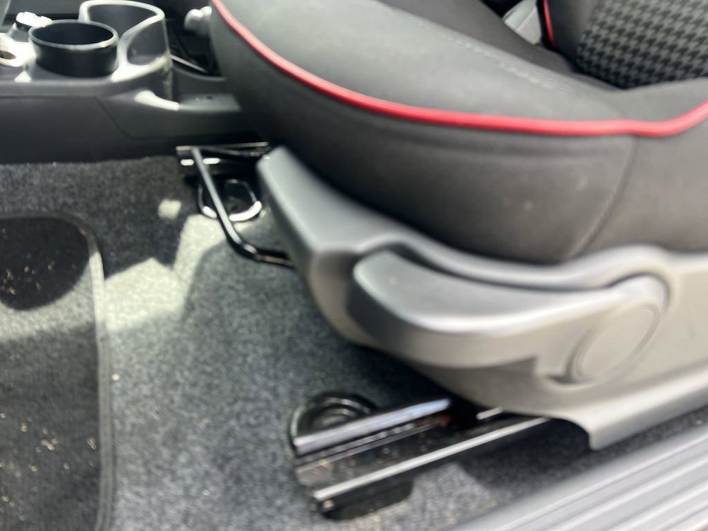 Used 2017 FIAT 500 Pop image 13