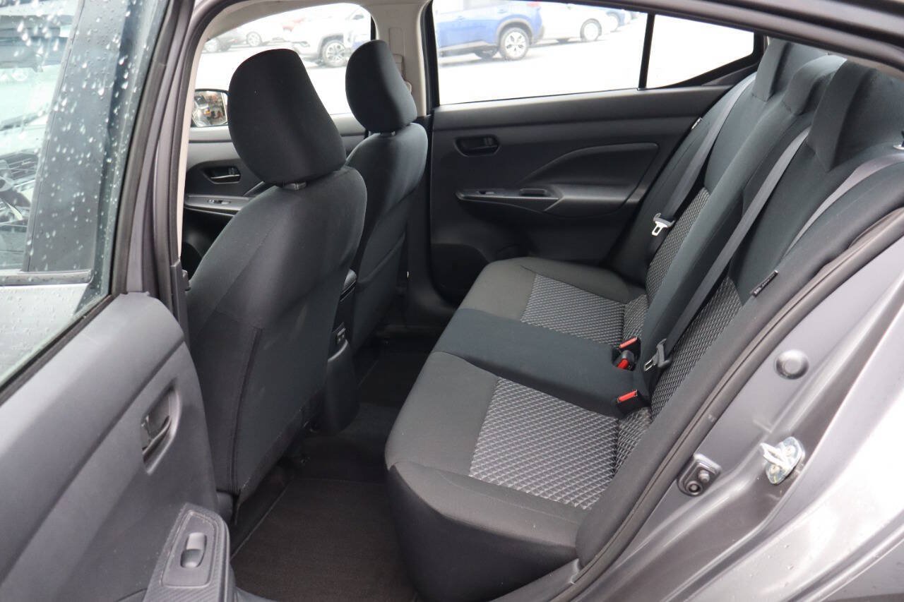 Used 2024 Nissan Versa S w/ S Plus Package FWD image 4