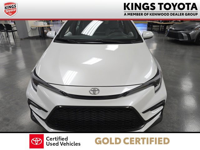 Certified 2025 Toyota Corolla SE FWD image 3