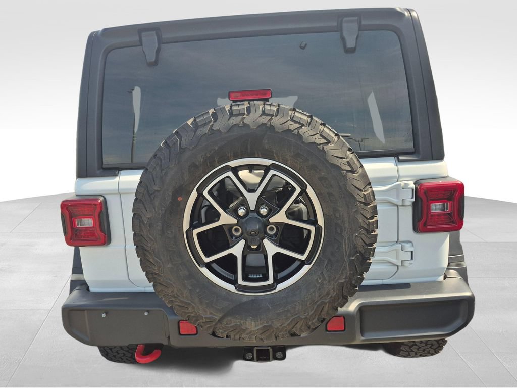 Used 2024 Jeep Wrangler Unlimited Rubicon AWD/4WD image 5