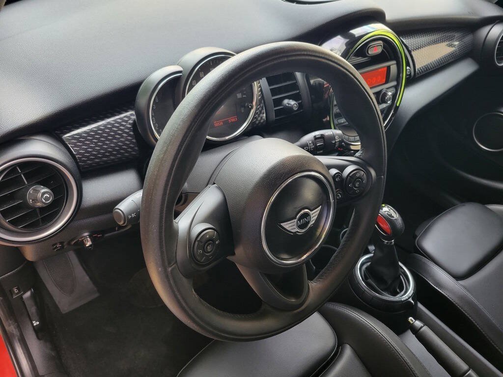 Used 2015 MINI Cooper S FWD image 31