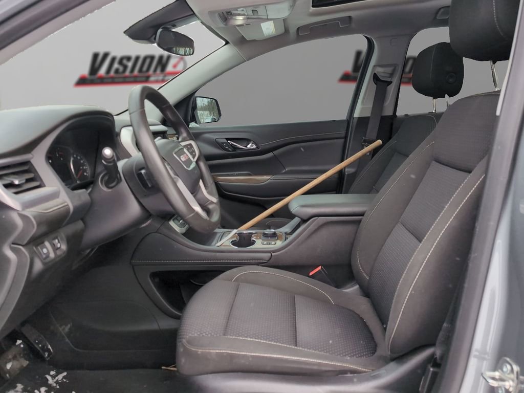 Used 2023 GMC Acadia SLE w/ Driver Convenience Package image 9