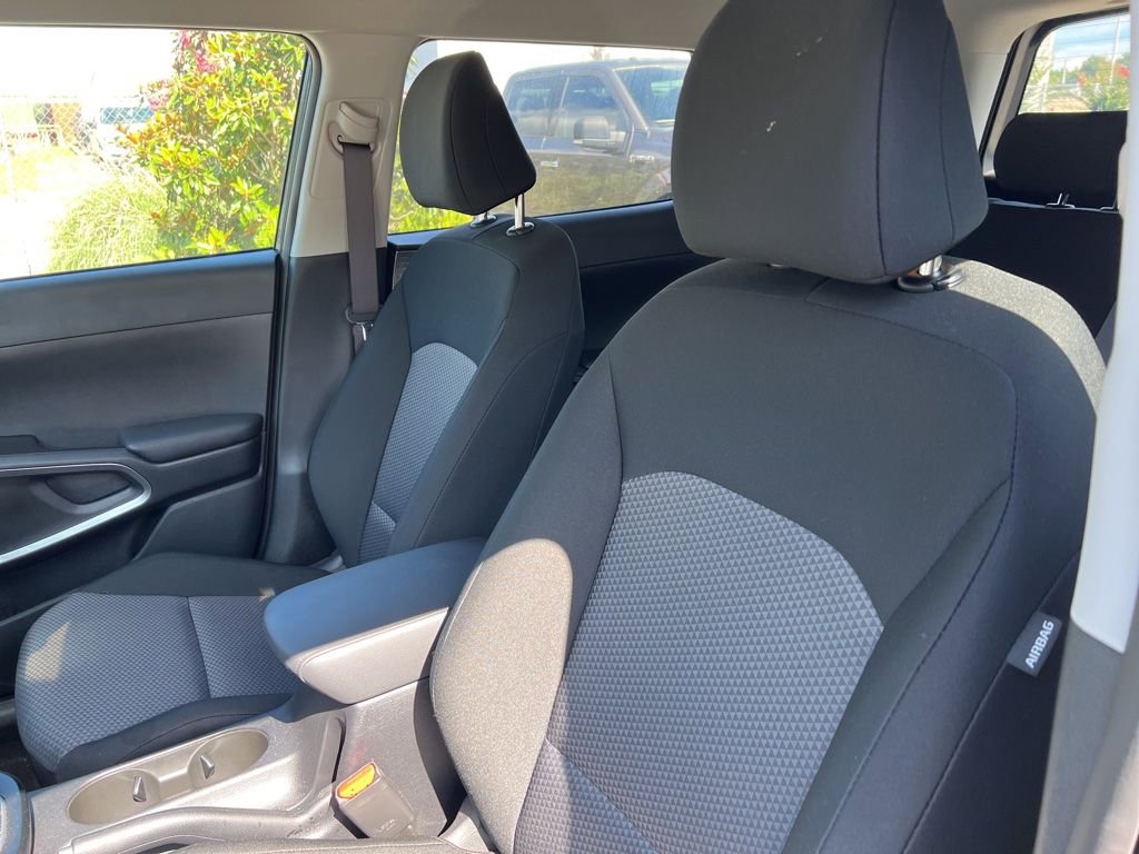 Used 2025 Kia Soul LX w/ LX Technology Package FWD image 6