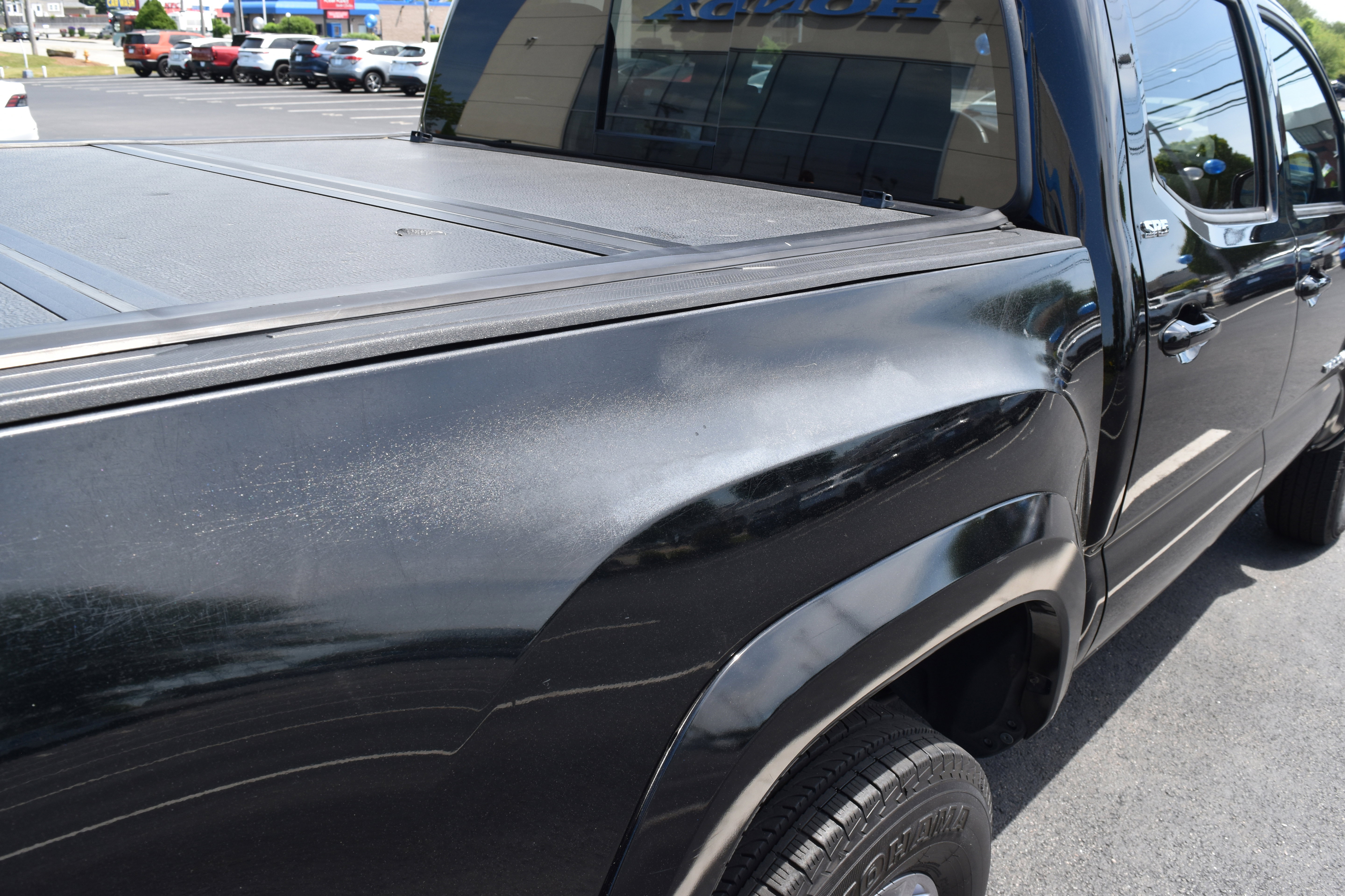 Used 2018 Toyota Tacoma SR5 RWD image 9