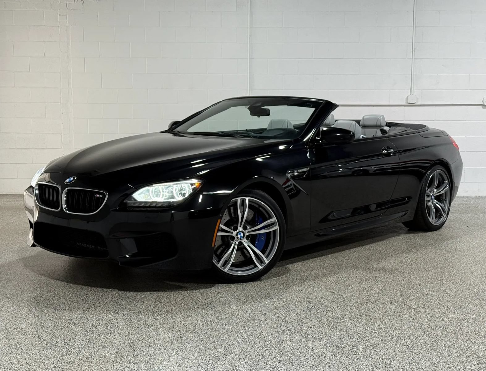 Used 2014 BMW M6 Convertible RWD image 2