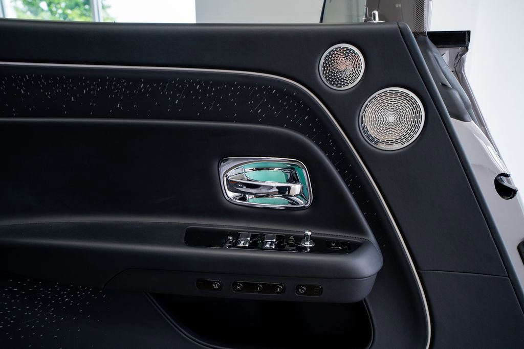 Used 2024 Rolls-Royce Spectre w/ Spectre Launch Package AWD/4WD image 27