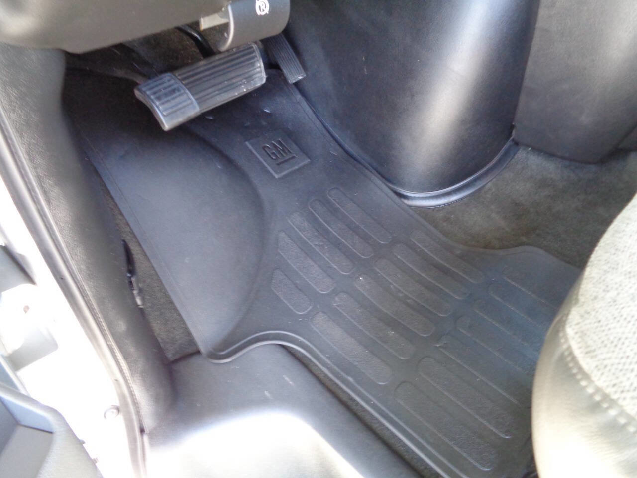 Used 2018 Chevrolet Express 2500 LT w/ LT Preferred Equipment Group RWD image 36