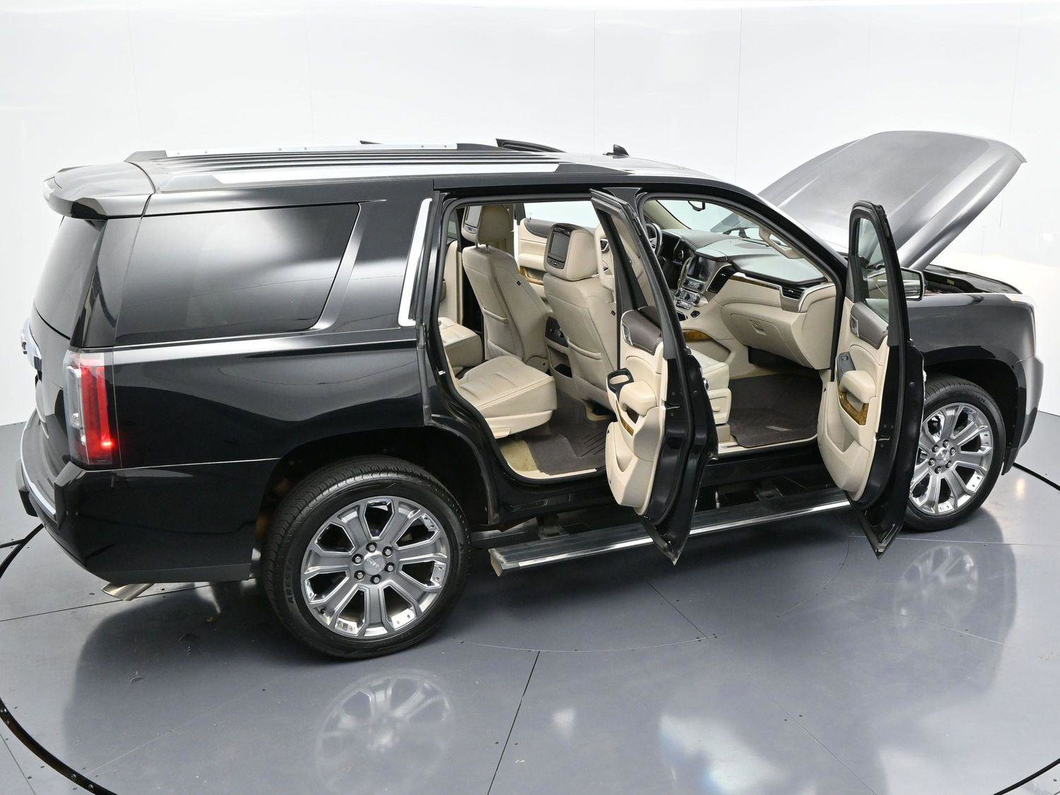 Used 2017 GMC Yukon Denali image 44